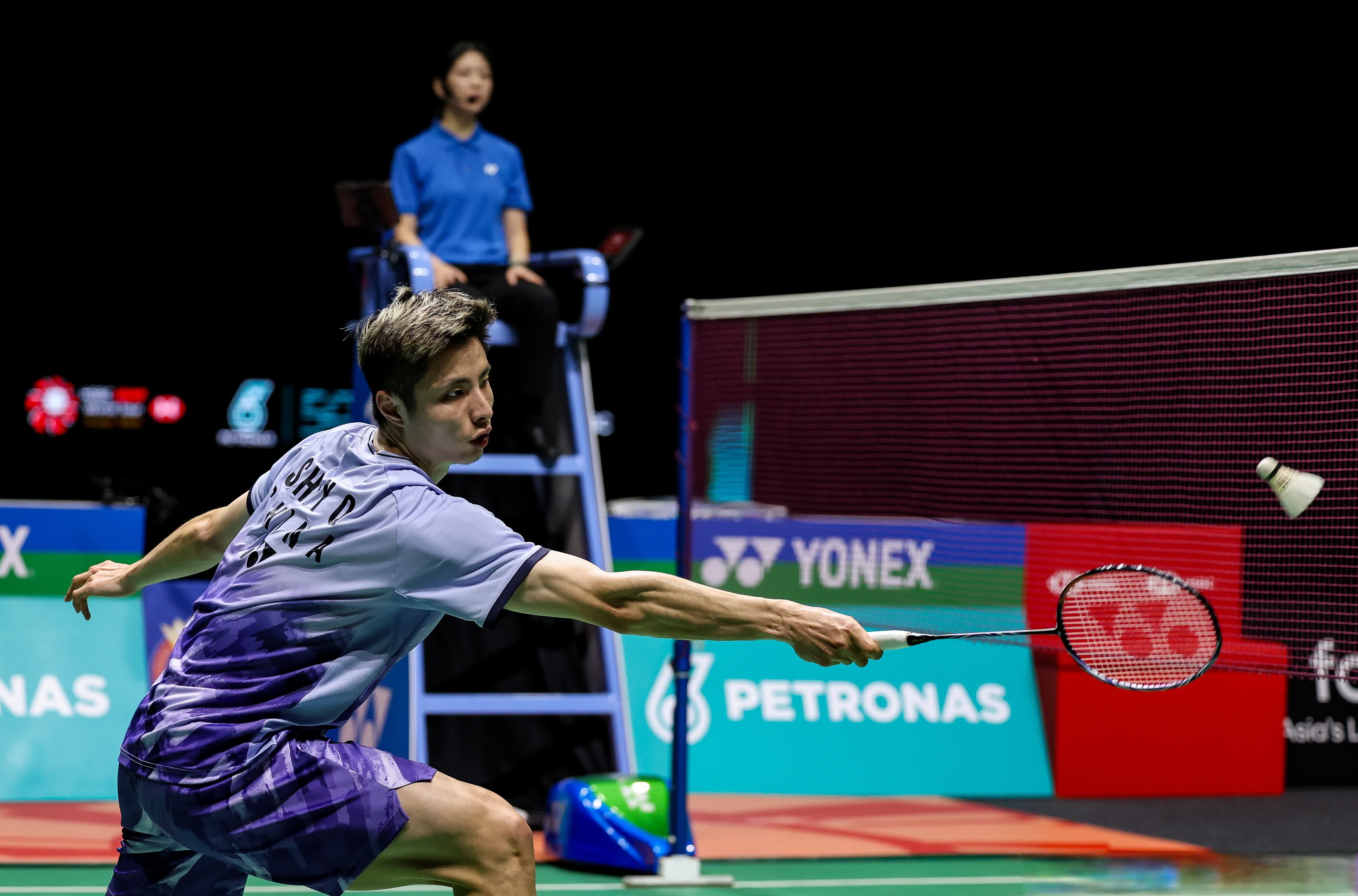 英格兰羽毛球队险胜印度羽毛球队，辛杜爆发神勇